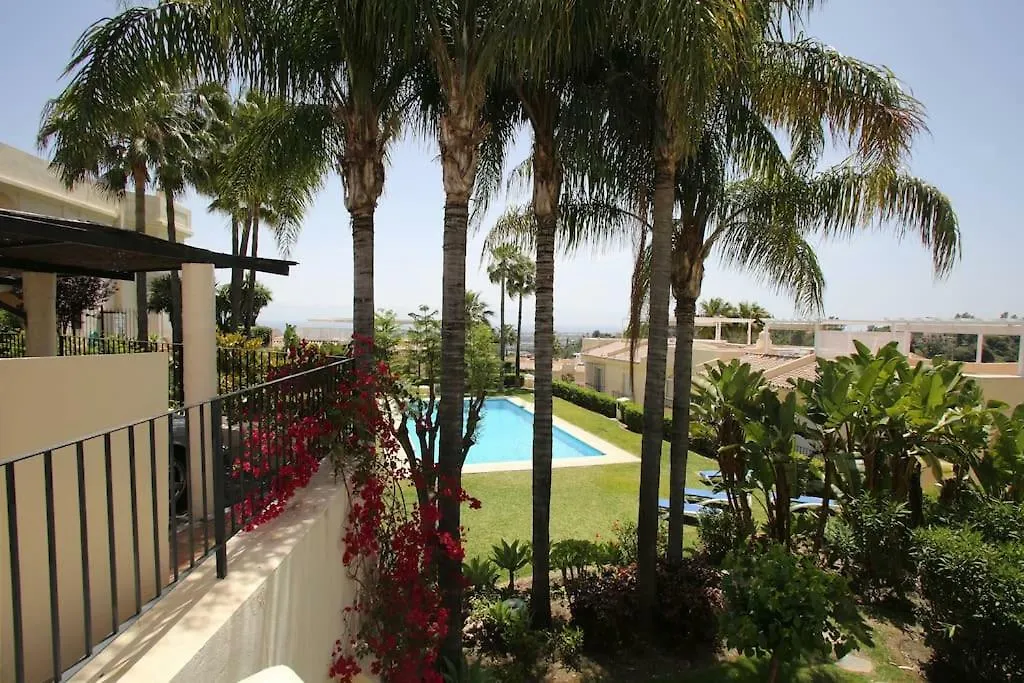 Jacuzzi Rooftop Bbq Wifi Pool Music Netflix Games Benahavis